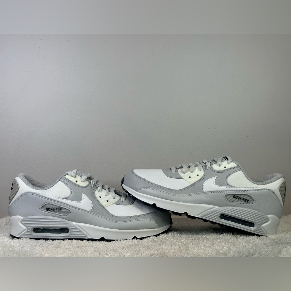 Men's White and Light Gray Nike Air Max 90 Gore-Tex Sneakers